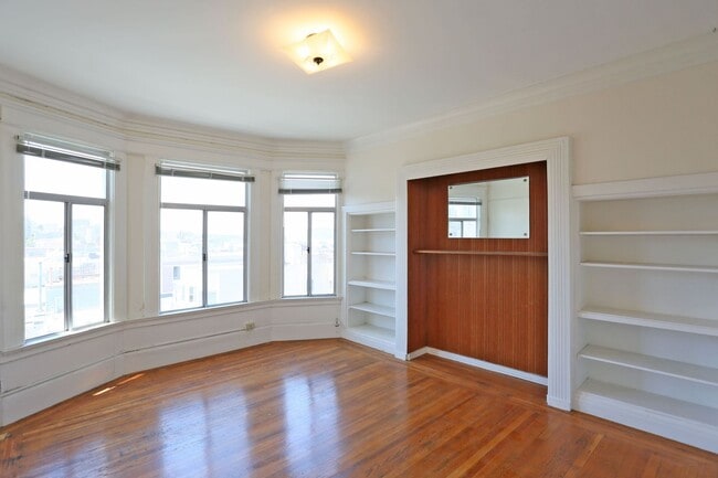Photo - 1551 Hyde St Apartment
