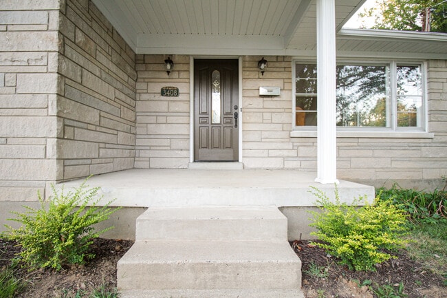 Building Photo - 3408 Dell Rd