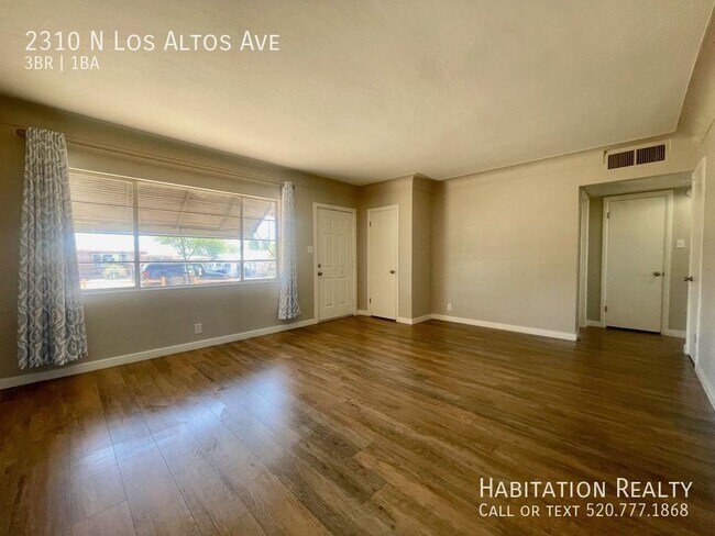 Building Photo - 3bd/1ba University Area, Large Enclosed Ba...