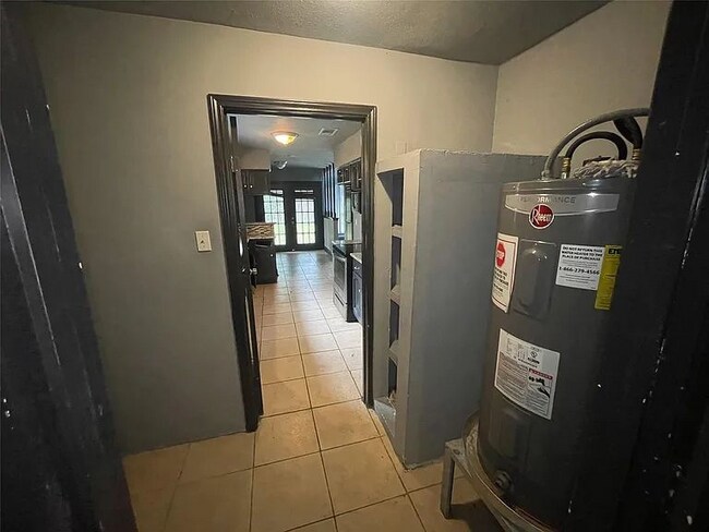 Foto del edificio - 1947 Yale Ave