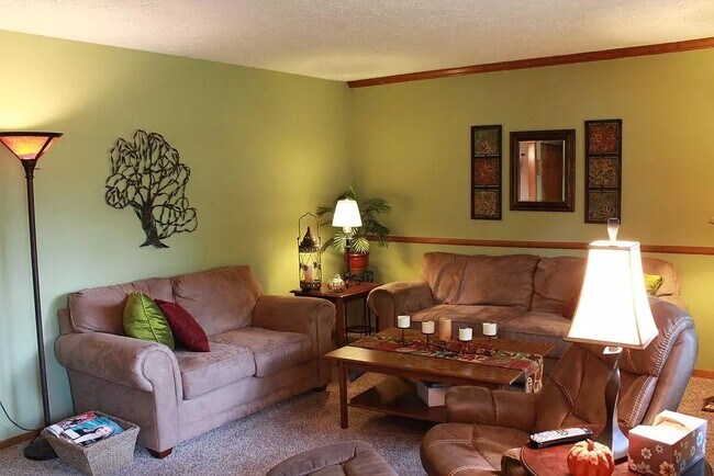Foto del edificio - 331 Woodland Dr