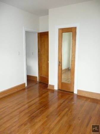 Building Photo - LARGE AND SUNNY 3 BEDROOMS w/ LARGE WINDOW...