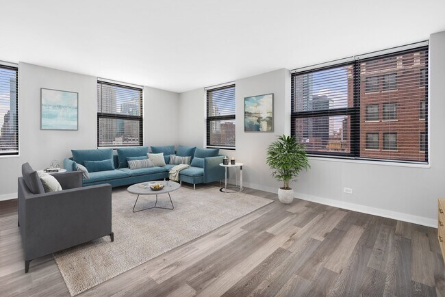 Foto del edificio - 105 W Huron St