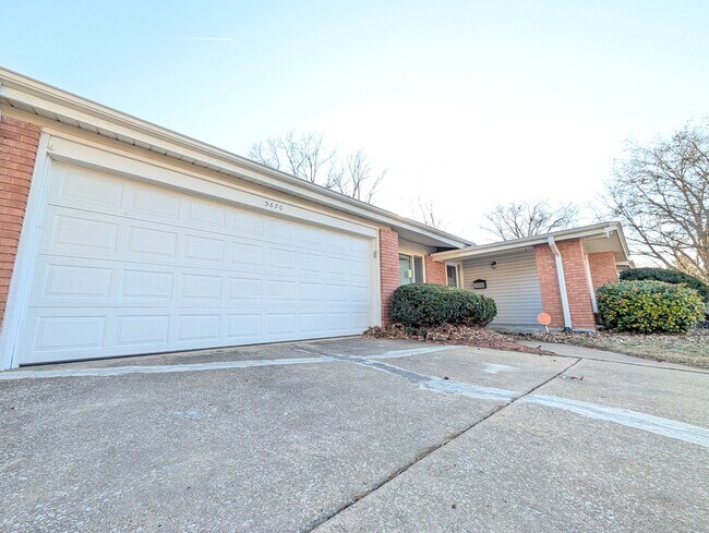 Foto del edificio - 3670 Tremont Dr