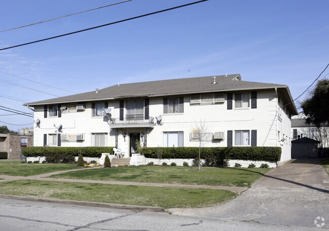 Foto del edificio - 5807 McCommas Blvd