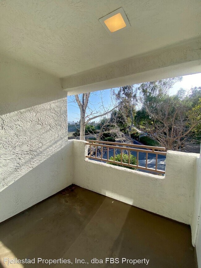 Foto del edificio - 1 br, 1 bath House - 13330 Caminito Ciera #24