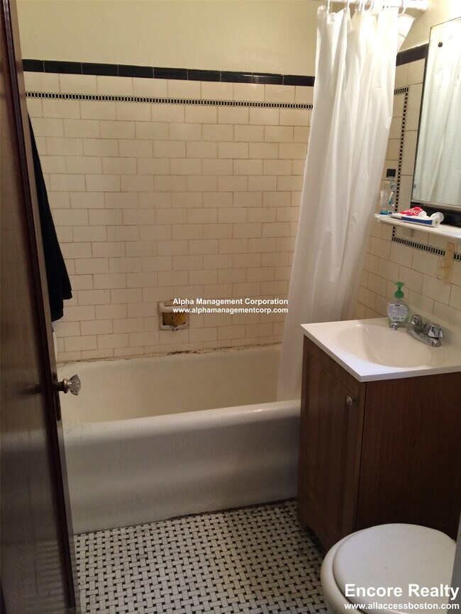 Foto del edificio - 349 Pleasant St