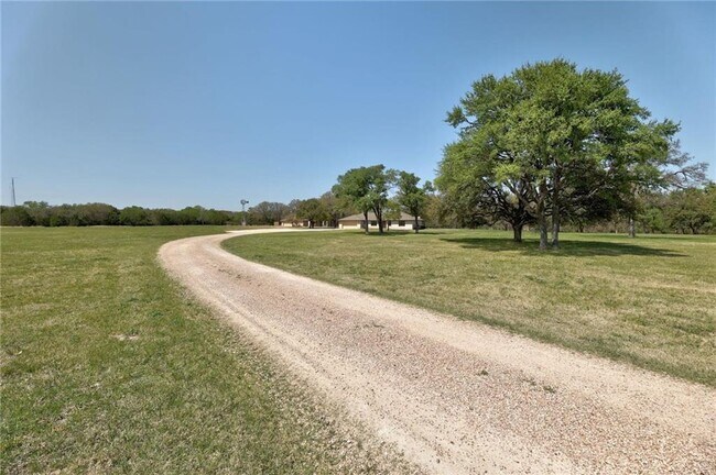 Building Photo - 207 Rancho Bueno Dr