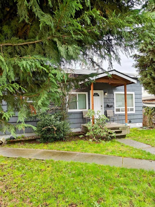 Primary Photo - 5625 Delridge Way SW