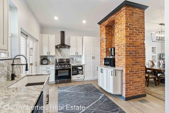 Building Photo - 3 br, 3.5 bath House - 613 N Beatty