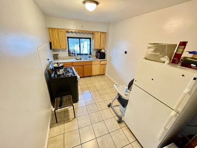 Building Photo - 2153 Quimby Ave