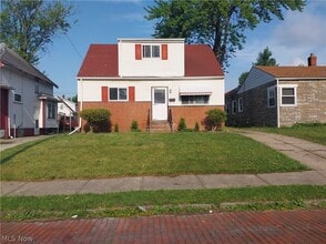 Building Photo - 4436 E 158th St