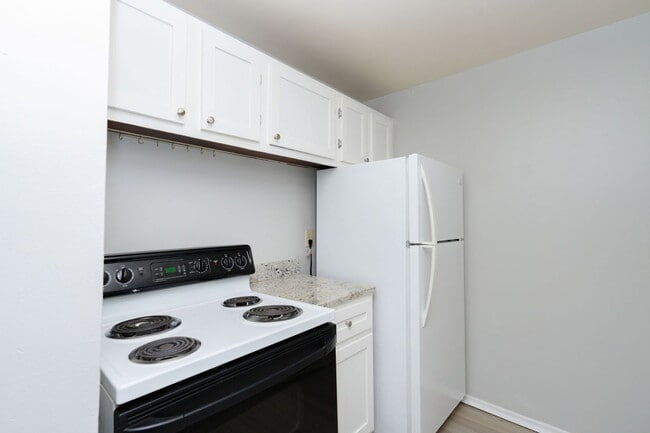 Photo - 2971 Deckebach Avenue Apartment