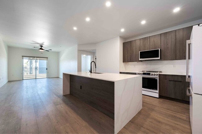 Slate Scottsdale, Phoenix, AZ, Deluxe Renovations - Slate Scottsdale