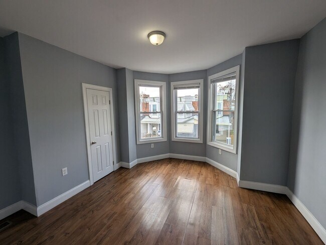 Building Photo - Beautiful Home - Cobbs Creek