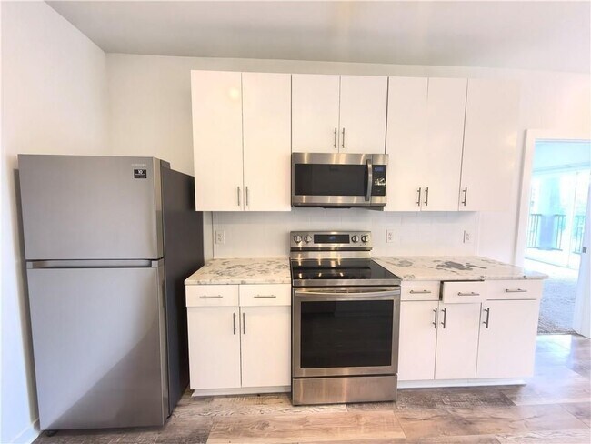 Building Photo - 525 Parkway Dr