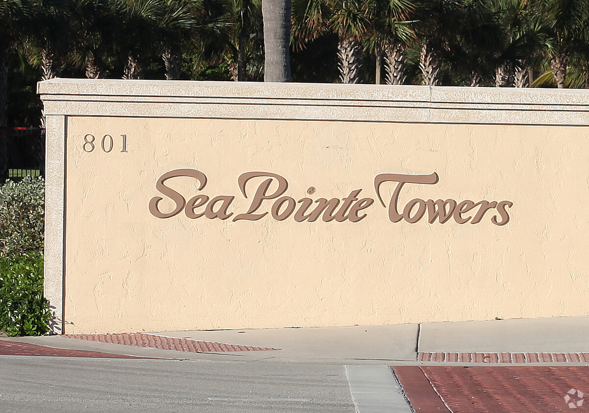 Signage - Sea Pointe Towers