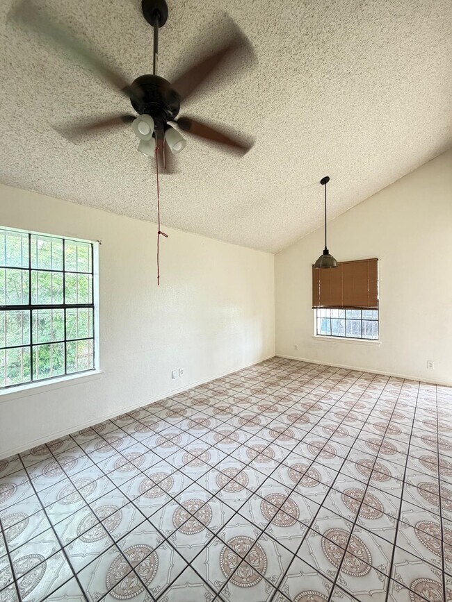 Foto del edificio - 1507 Agave Dr