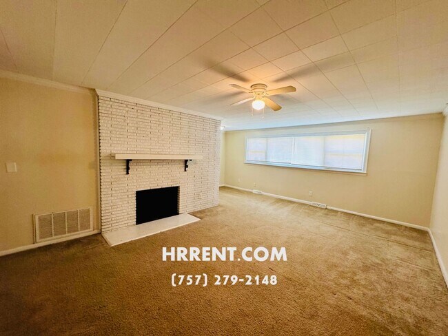 Foto del edificio - Beautiful 3 Bedroom 2.5 Bathroom Ranch Sty...