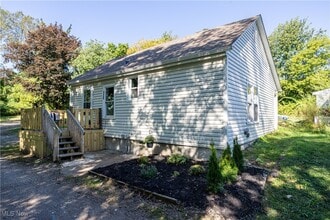 Building Photo - 826 Ashland Ct