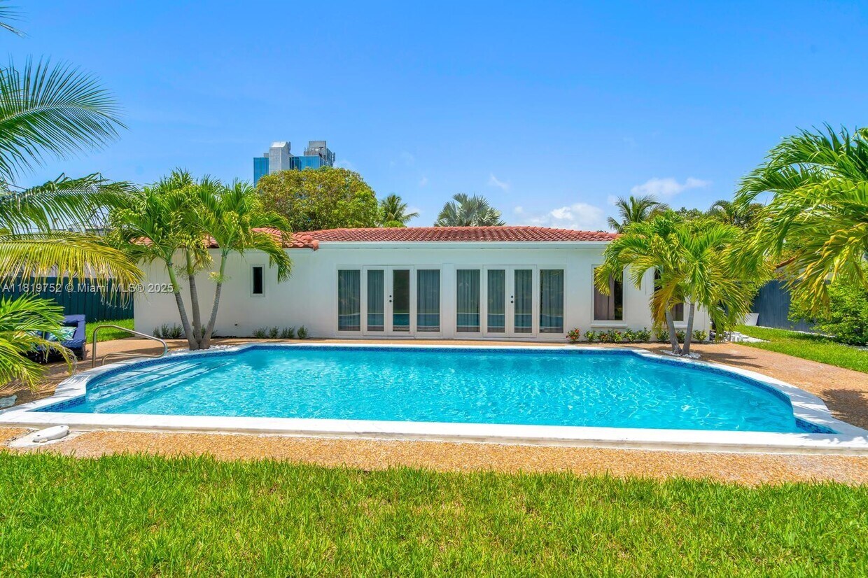 Foto principal - 1540 SE 23rd Ave