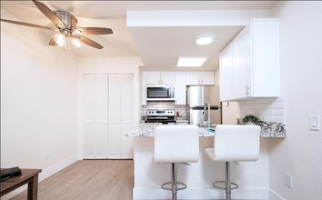 Building Photo - 2037 Dairy Mart Rd