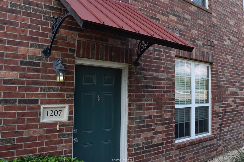 Foto principal - 801 Luther St W