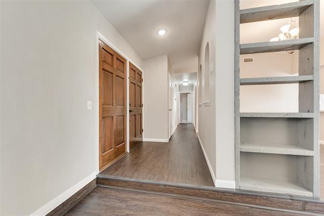 Foto del edificio - 2218 Meadowglen Dr