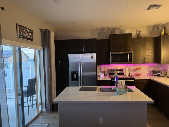 Kitchen - 1763 SE 8th Plz