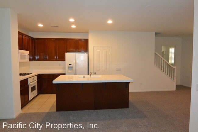 Building Photo - 4 br, 3.5 bath House - 260 Tiger Lane