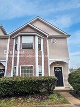 Building Photo - 8665 Thomas Rd