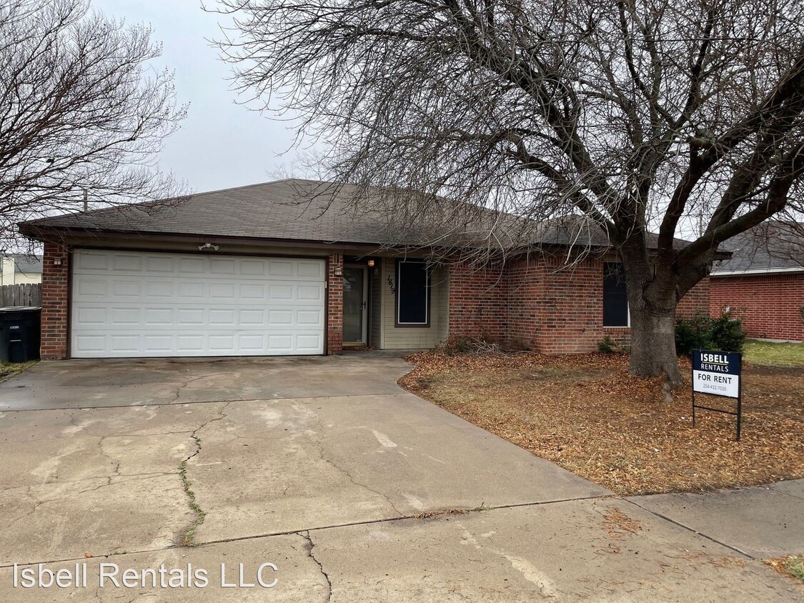 Primary Photo - 4 br, 2.5 bath House - 1819 Fleetwood Drive
