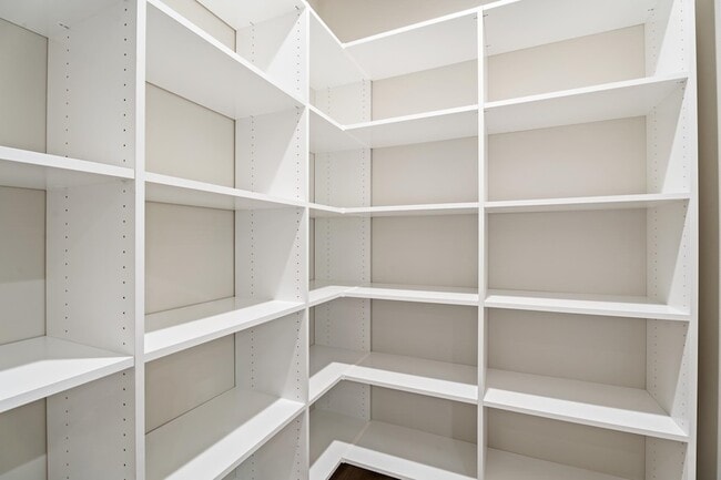 Building Photo - 1107 S Foss Ave