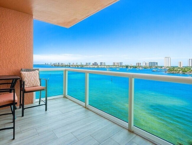 Foto del edificio - 2640 Lake Shore Dr