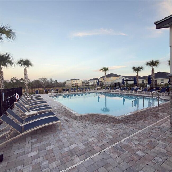 Foto del edificio - 159 Bogey Dr