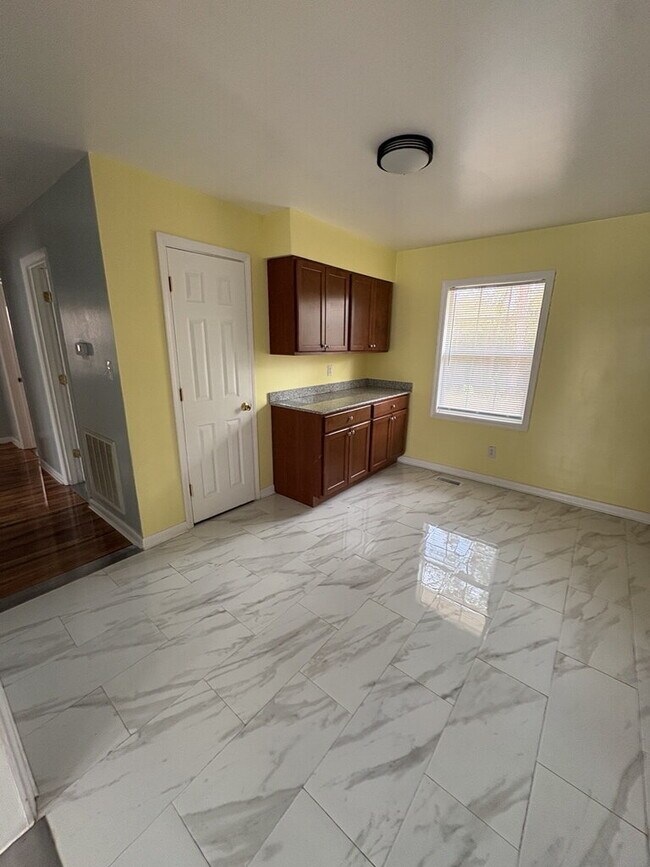 Foto del edificio - 123 Arthur Ct