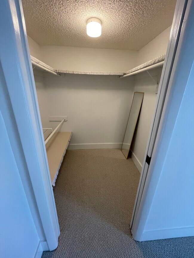 Building Photo - 8075 SW 107th Ave