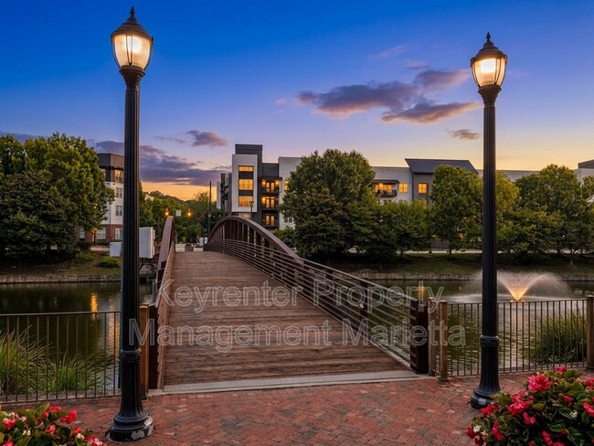 Foto del edificio - 390 17th St NW