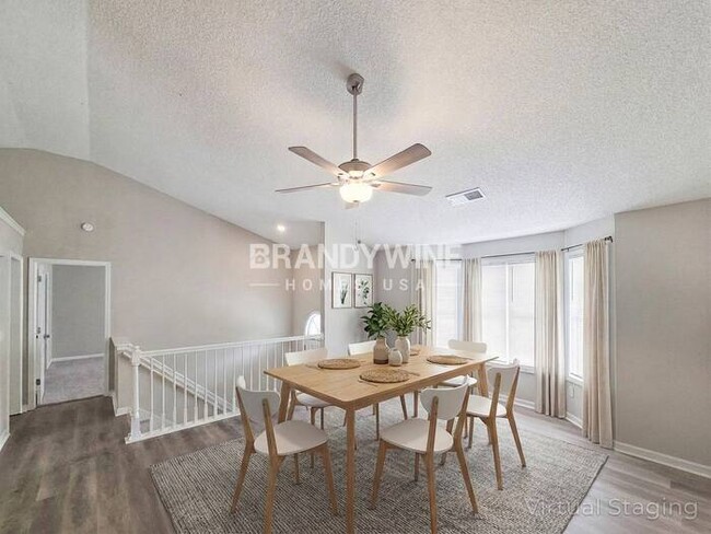 Building Photo - 10342 Commons Crossing