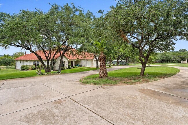 Foto del edificio - 22658 Felicia Dr