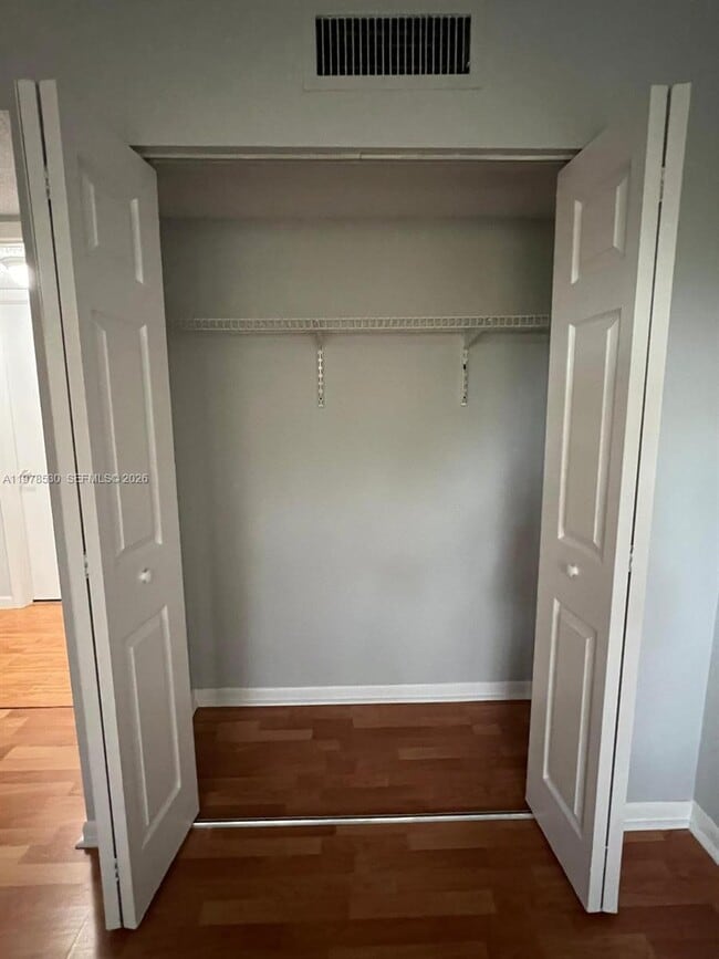 Foto del edificio - 15600 SW 80th St