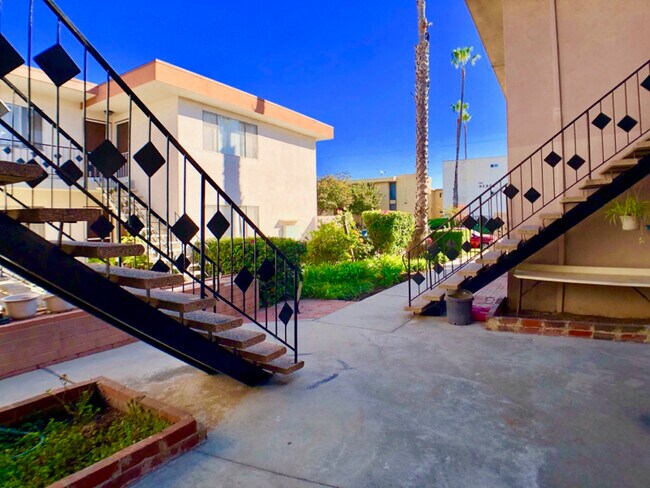 Foto del edificio - 20711 Osage Ave