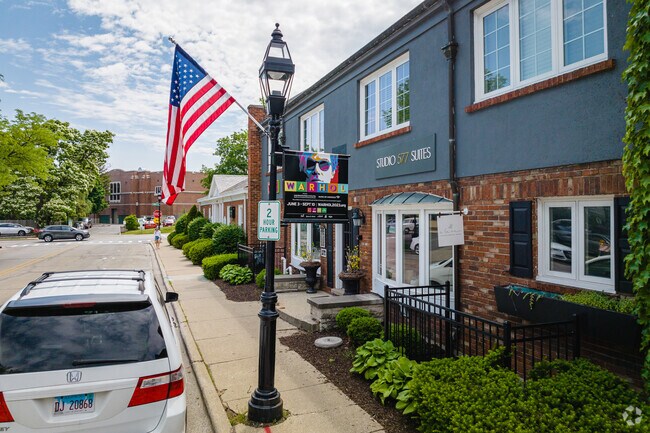 The Cleve Carney Museum of Art of Glen Ellyn has many exhibitions throughout the year.