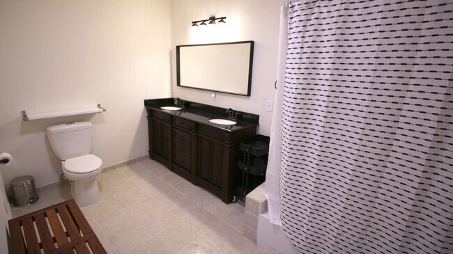 Foto del edificio - 2214 N 8th St