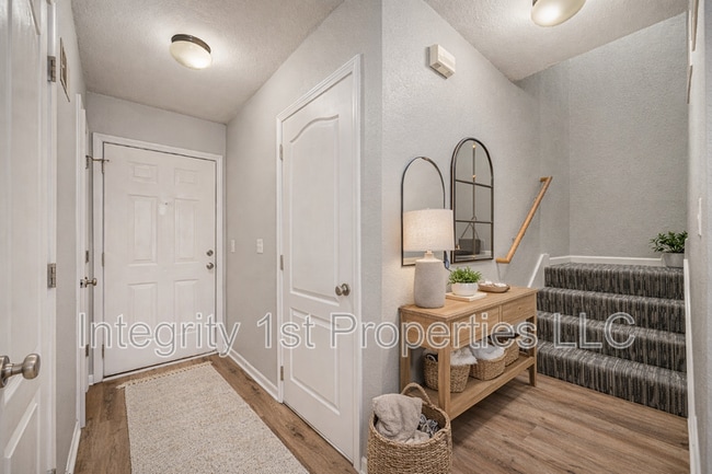 Building Photo - 5910 NW 90th Terrace