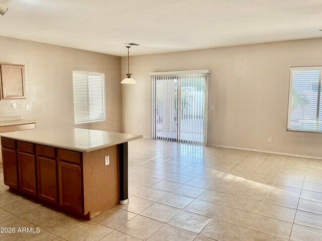 Foto del edificio - 17456 W Ashley Dr