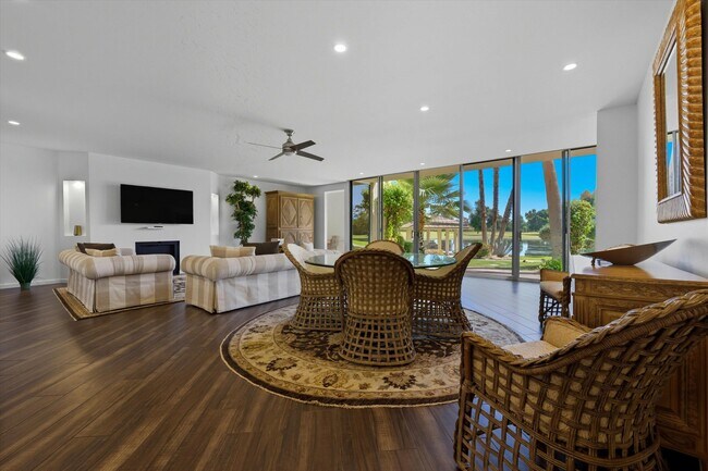 Foto del edificio - 900 Island Dr