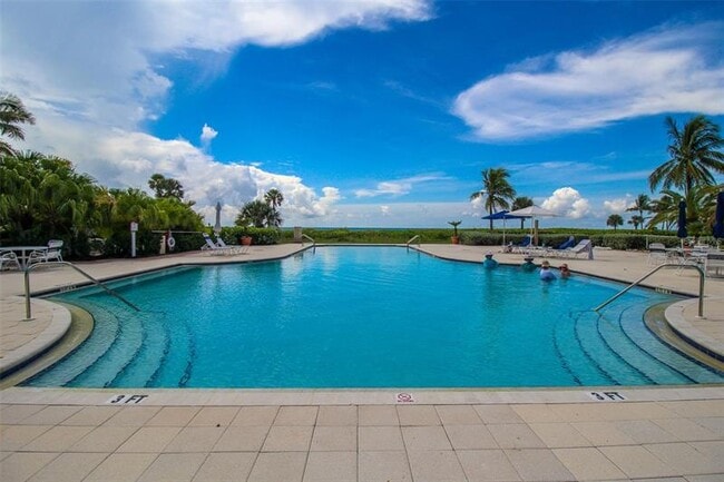 Building Photo - 2165 Gulf of Mexico Dr
