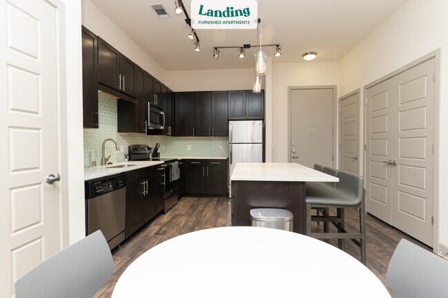 Building Photo - 3700 Mapleshade Ln