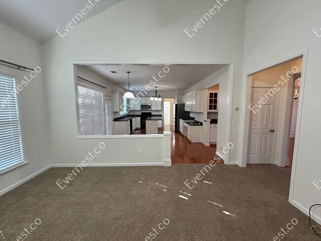 Foto del edificio - 130 Hammersmith Dr